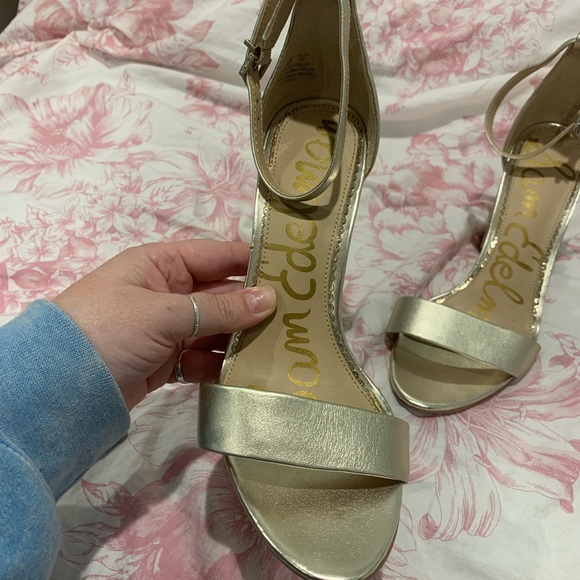 Sam Edelman Gold Heels - Picture 4 of 8
